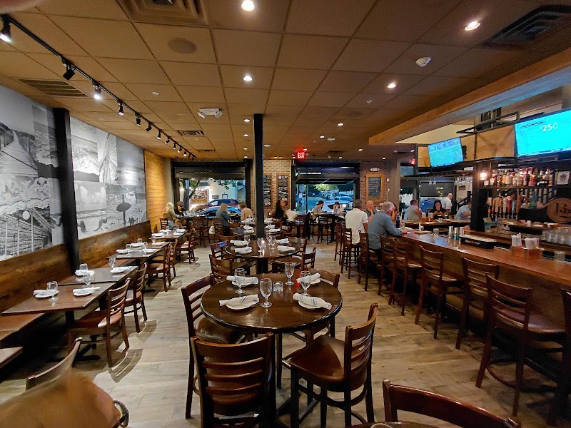 B2 Bistro + Bar, photo 2