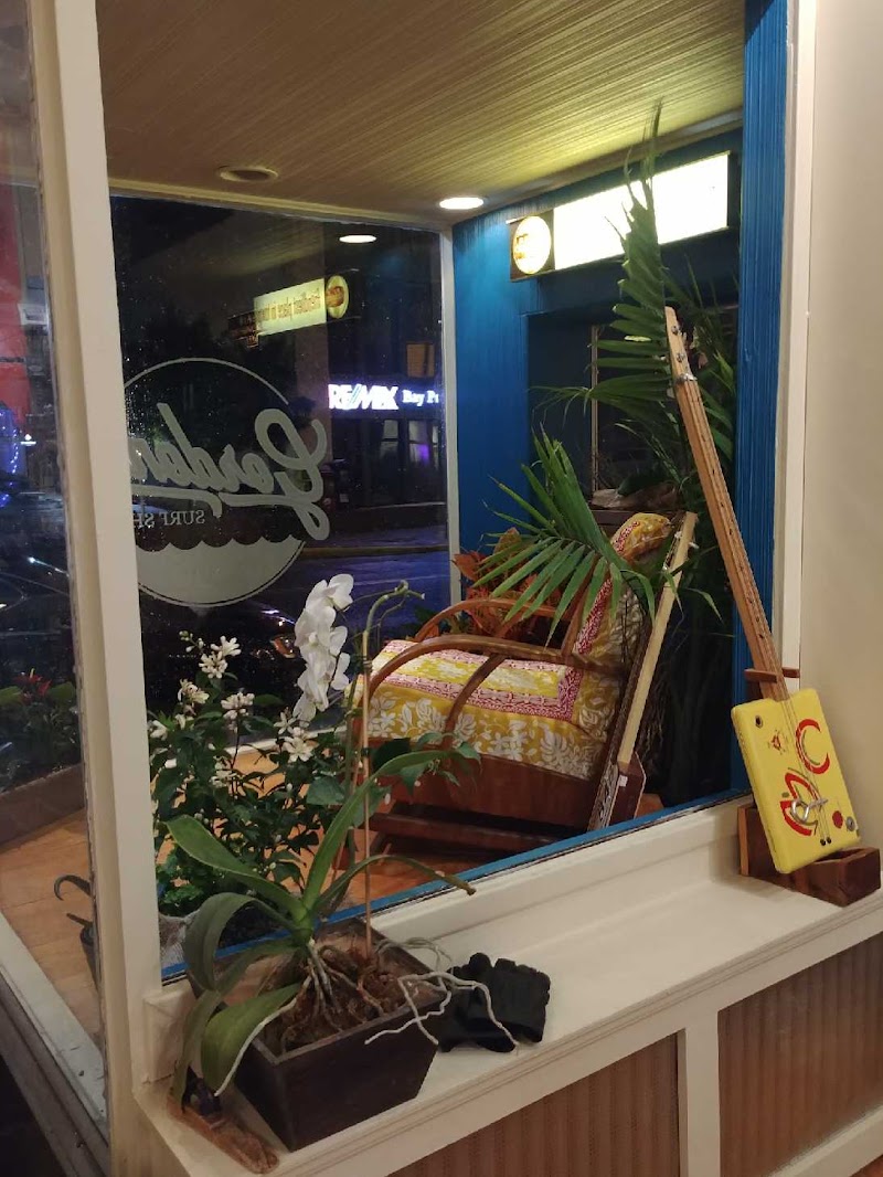 Gordons Surf Shop, photo 3