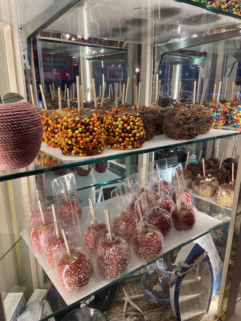 Jenkinson's Sweet Shop, photo 3