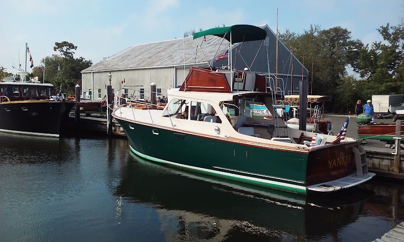 Johnson Brothers Boat Works, photo 3
