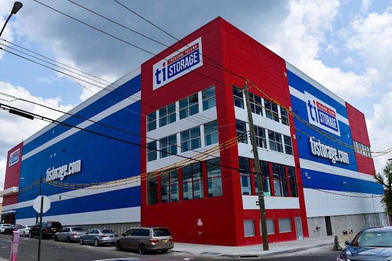 Pinnacle Commercial Development, photo 3