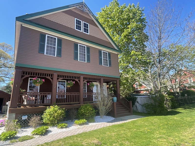 Suzie Van Schoick & Ed O'Malley, Diane Turton, Realtors, photo 2