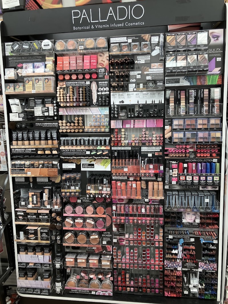 The Beauty Store & Salon, photo 2