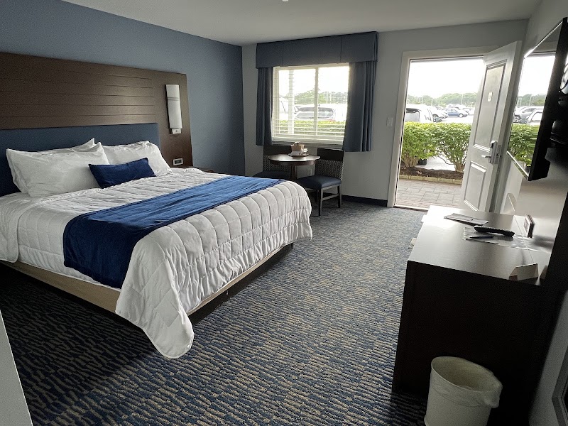 The Crystal Point Inn, photo 2
