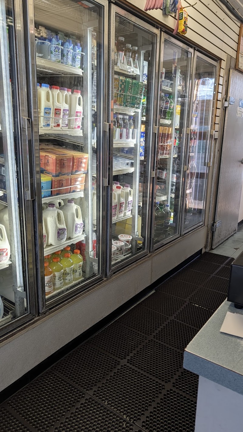 Welsh Farms Drive-Thru Convenience Store, photo 2