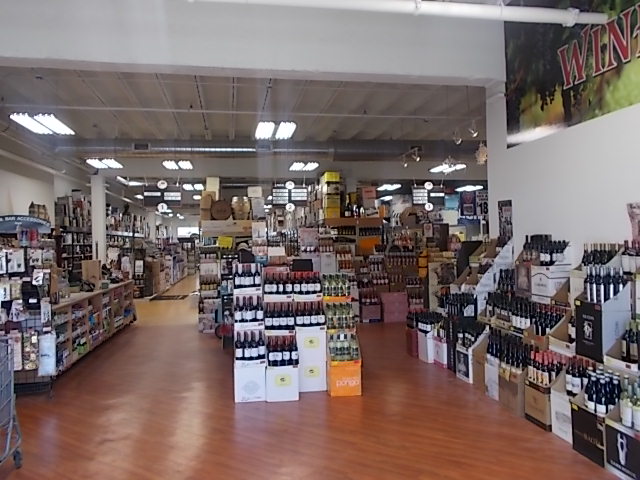 Wine Outlet, photo 2